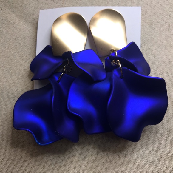 Blue Poly Petal Cluster Statement Drop Earrings - Picture 2 of 3